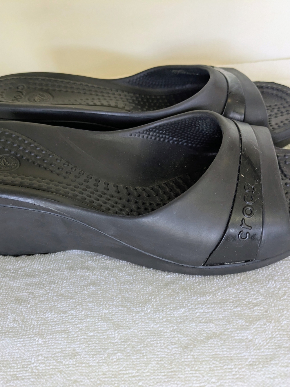 CROCS Women's Black Slip-On Wedge Mules